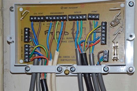 honeywell central heating junction box|central heating wiring centres.